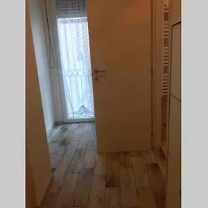  Apartment Bgy Airport - La Cascinetta