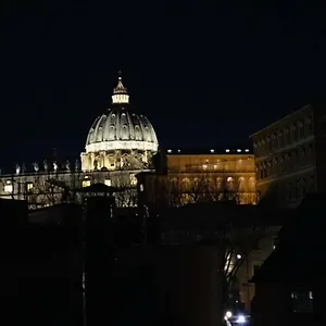 https://linhouse-guesthouse.it-romehotels.com